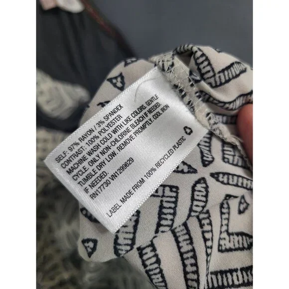 KNOX ROSE Women's SZ LG Short Sleeve Geometric Print Blouse Cream Gray - Picture 9 of 9